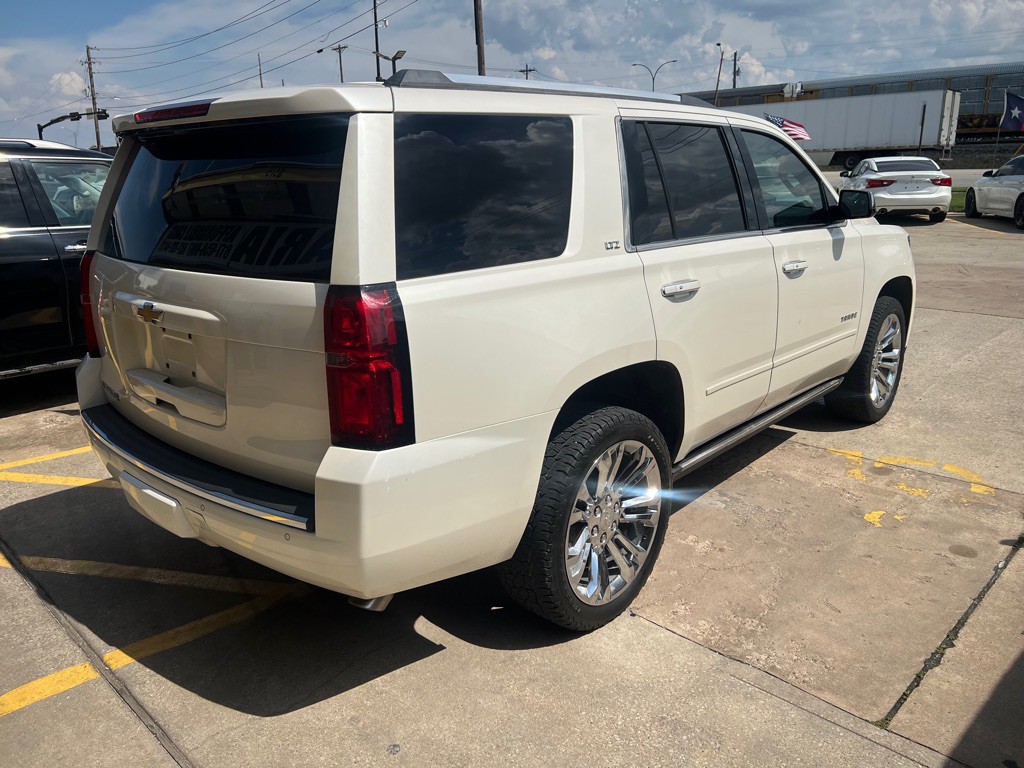 2015 Chevrolet Tahoe Image 6