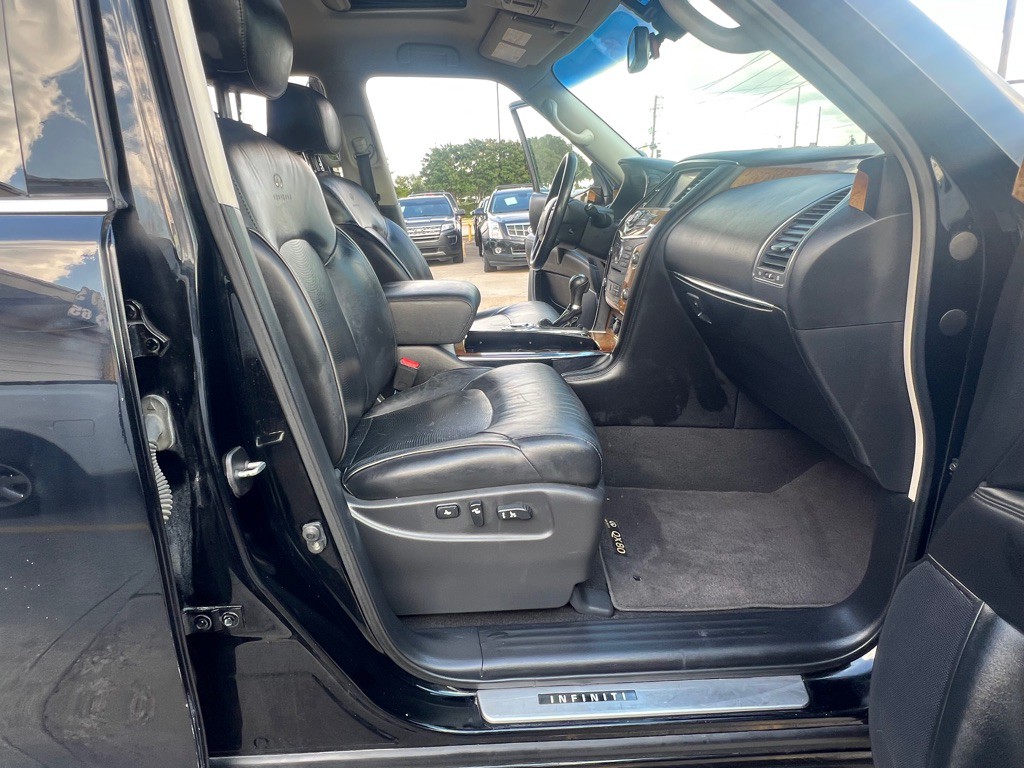 2014 INFINITI QX80 Image 16