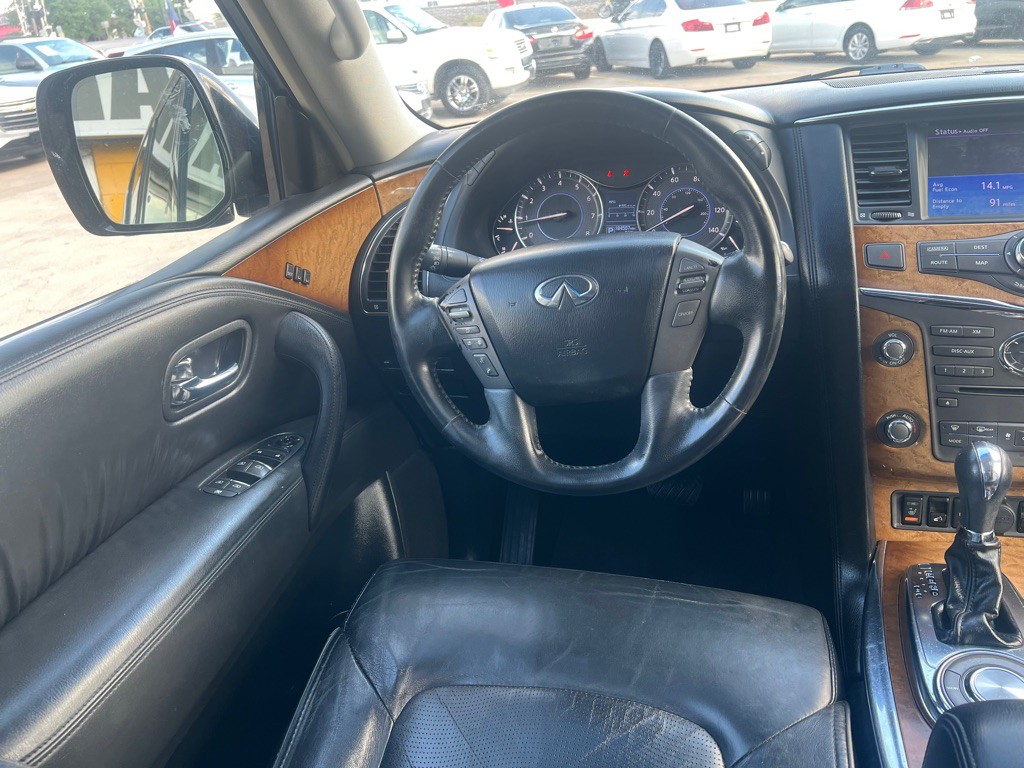 2014 INFINITI QX80 Image 17