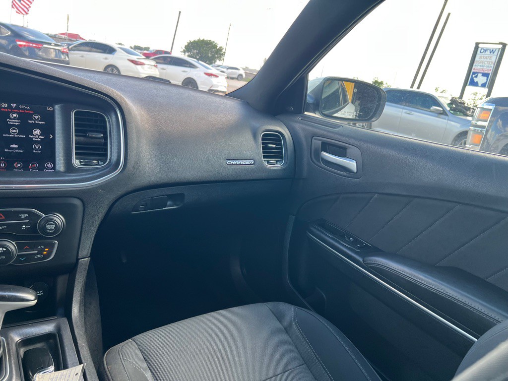 2018 Dodge Charger Image 17