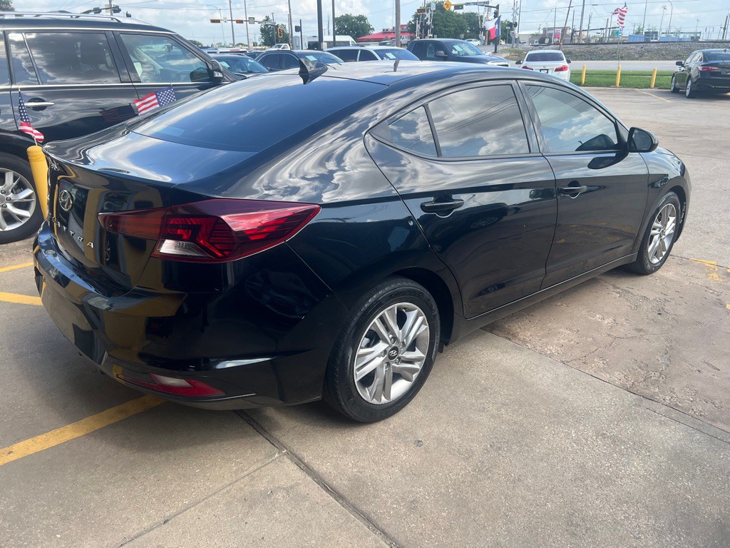 2020 Hyundai Elantra Image 6