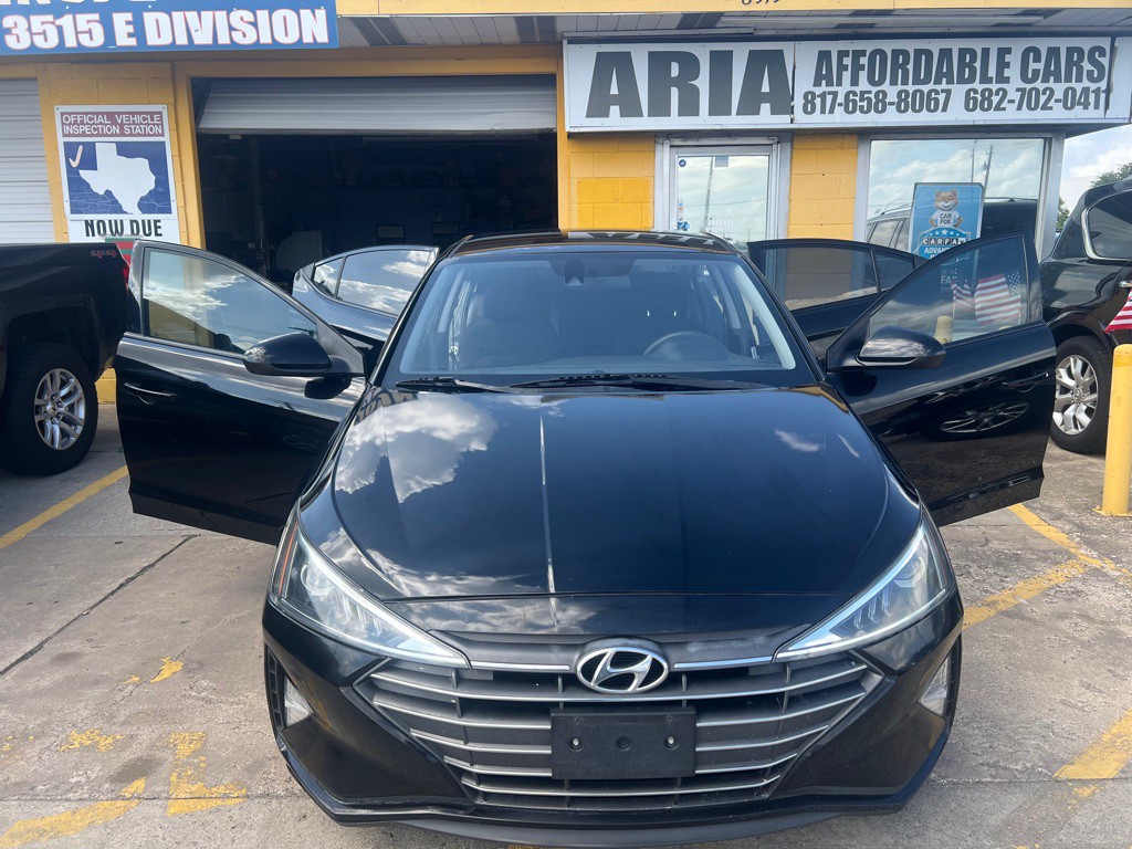 2020 Hyundai Elantra Image 8