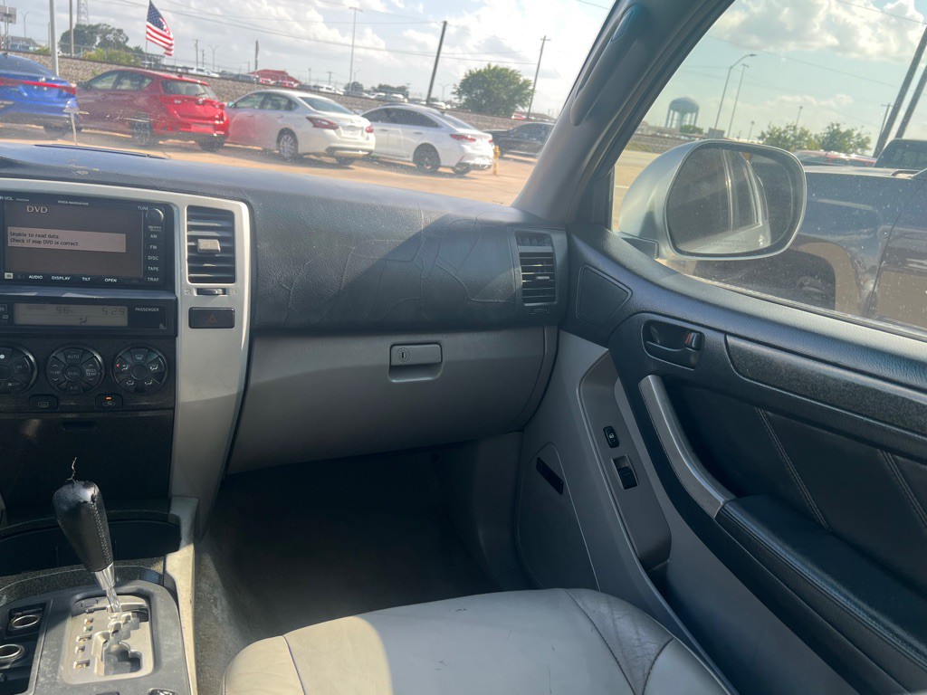 2004 Toyota 4Runner Image 18