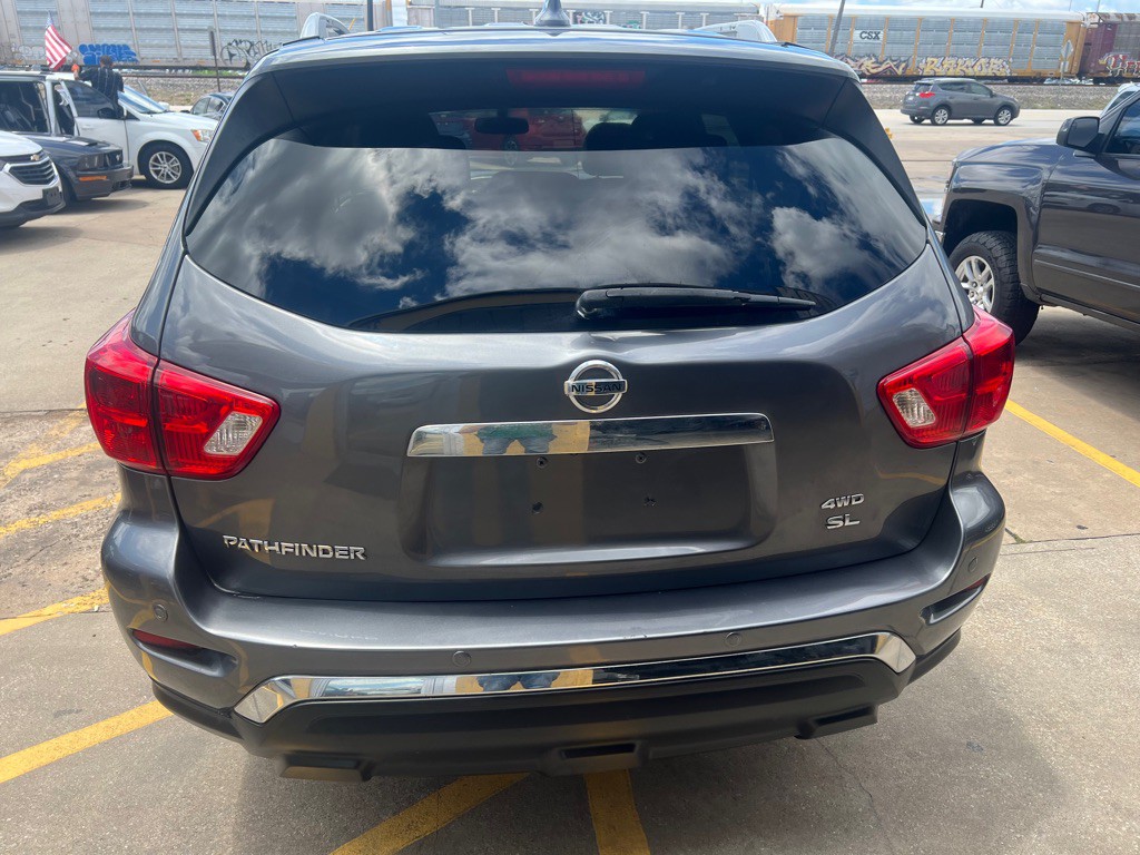2020 Nissan Pathfinder Image 5