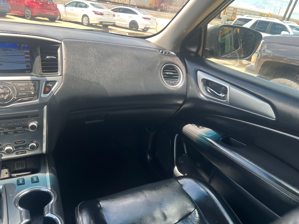 2020 Nissan Pathfinder Image 18
