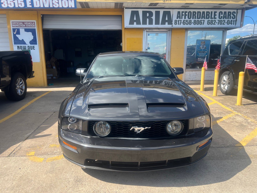 2008 Ford Mustang Image 2