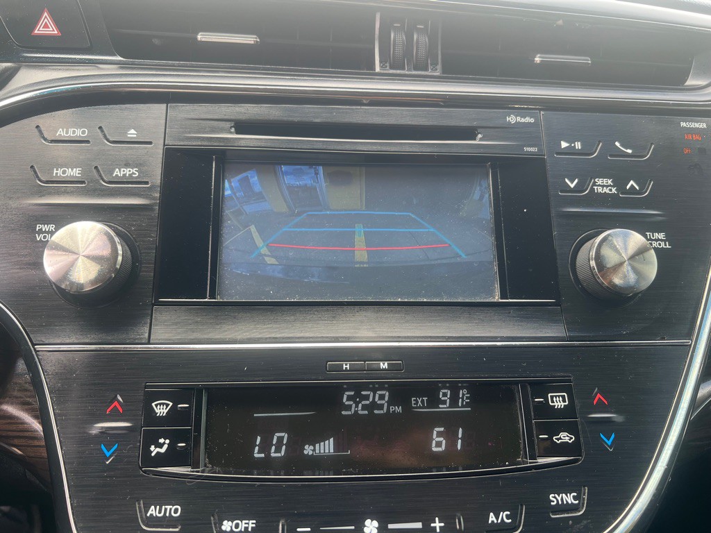 2015 Toyota Avalon Image 20