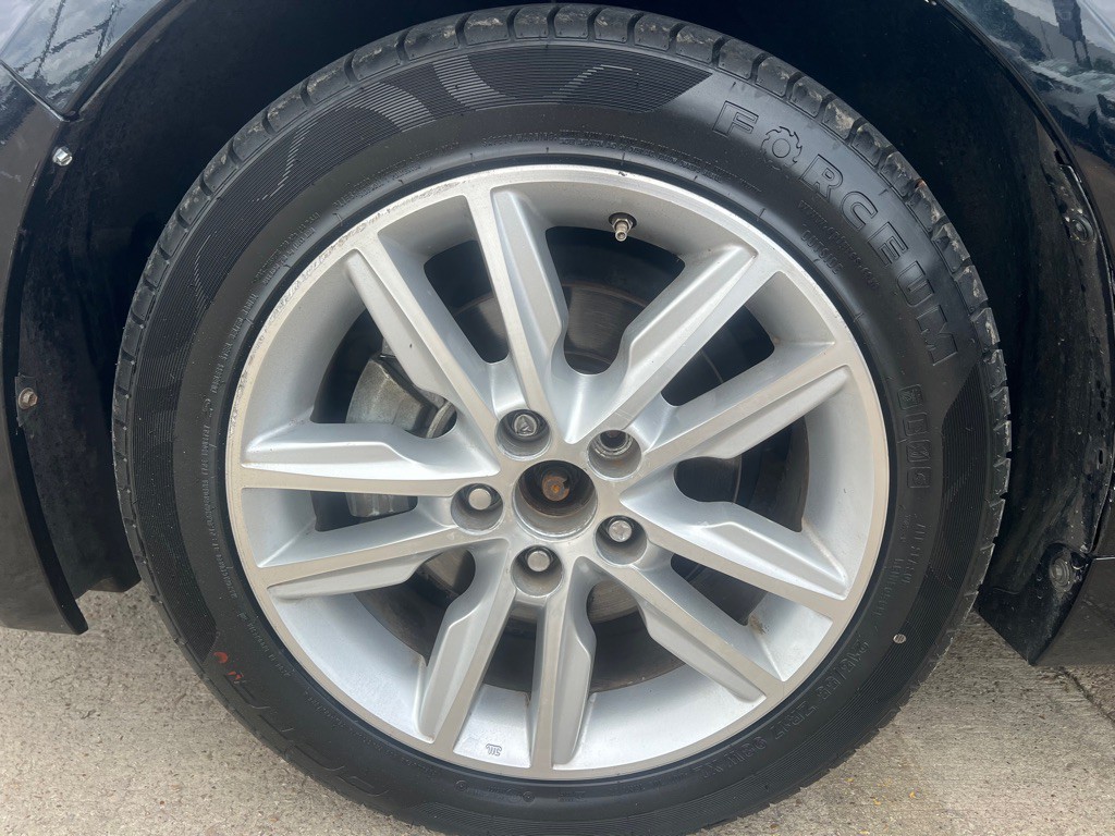 2015 Toyota Avalon Image 21