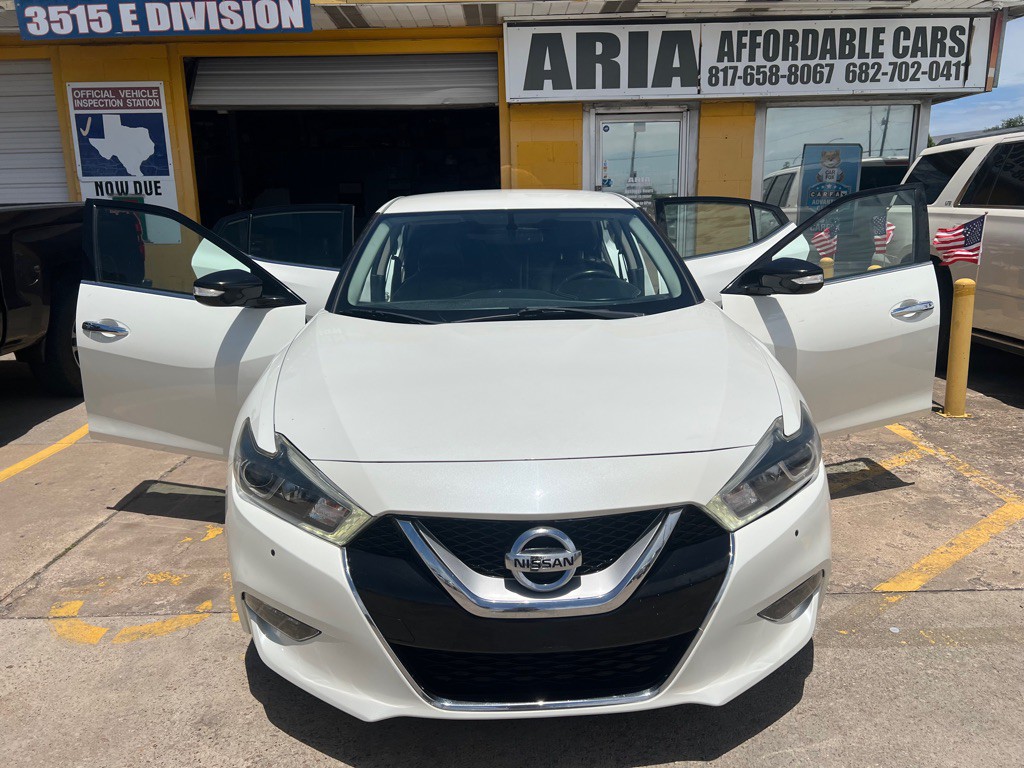 2017 Nissan Maxima Image 8