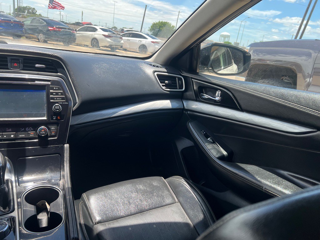 2017 Nissan Maxima Image 18