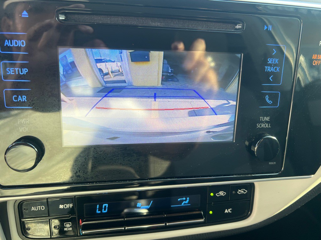 2017 Toyota Corolla Image 19