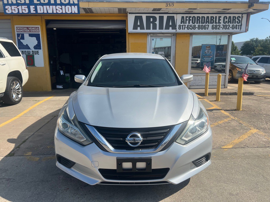 2016 Nissan Altima Image 2