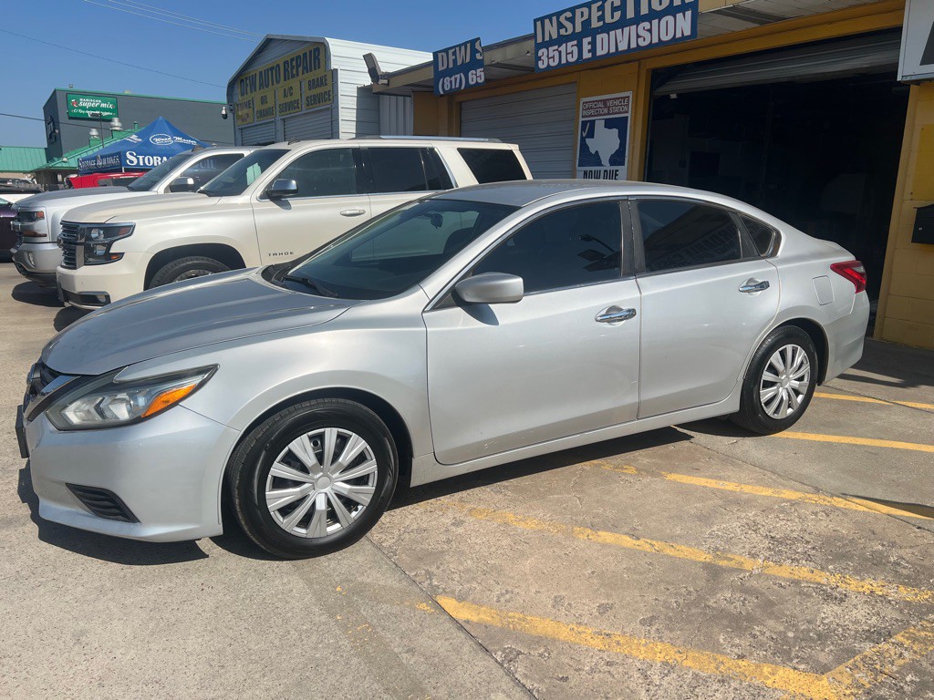 2016 Nissan Altima Image 3
