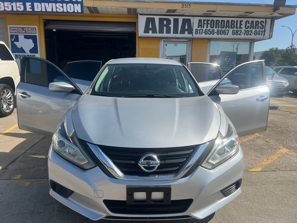 2016 Nissan Altima Image 8