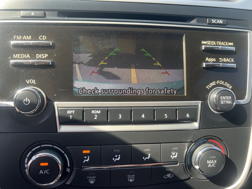 2016 Nissan Altima Image 20