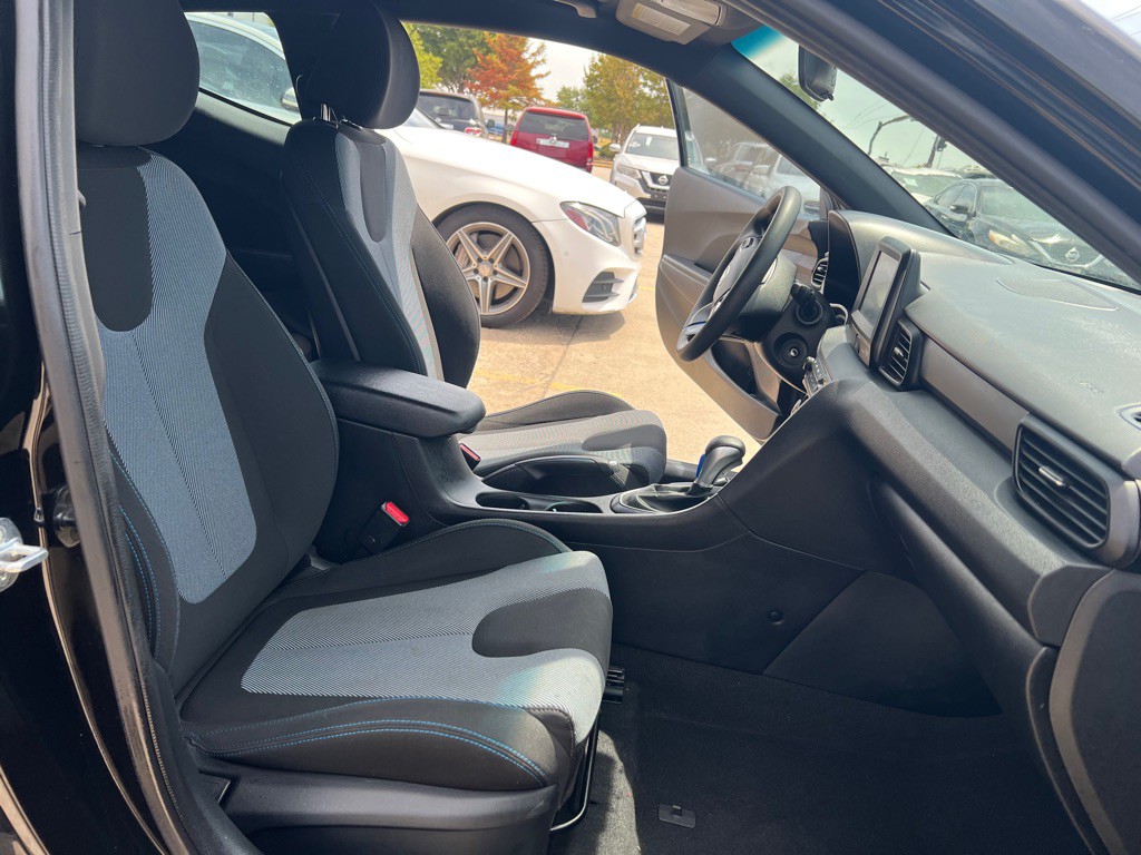 2019 Hyundai Veloster Image 14