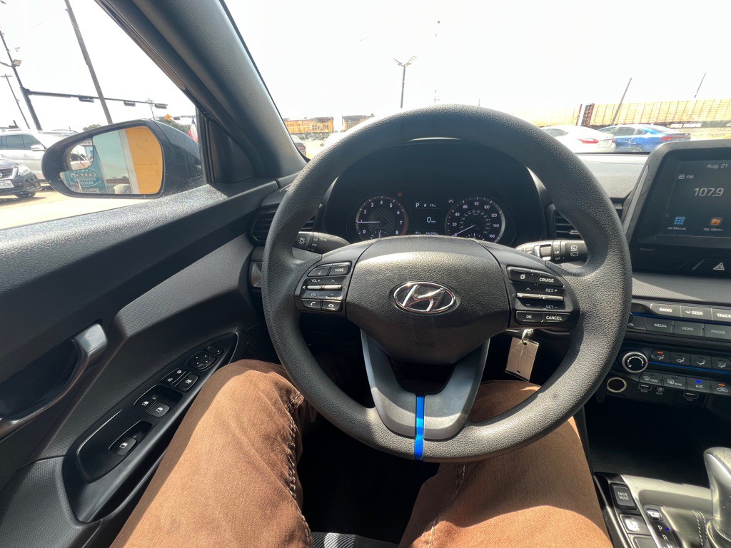2019 Hyundai Veloster Image 15