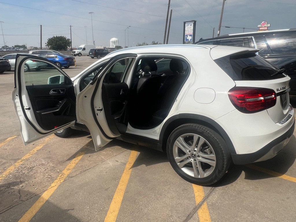 2019 Mercedes-Benz GLA-Class Image 10