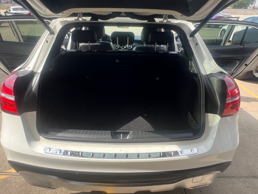 2019 Mercedes-Benz GLA-Class Image 11