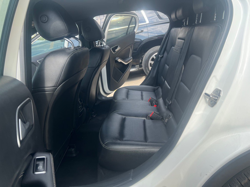 2019 Mercedes-Benz GLA-Class Image 14