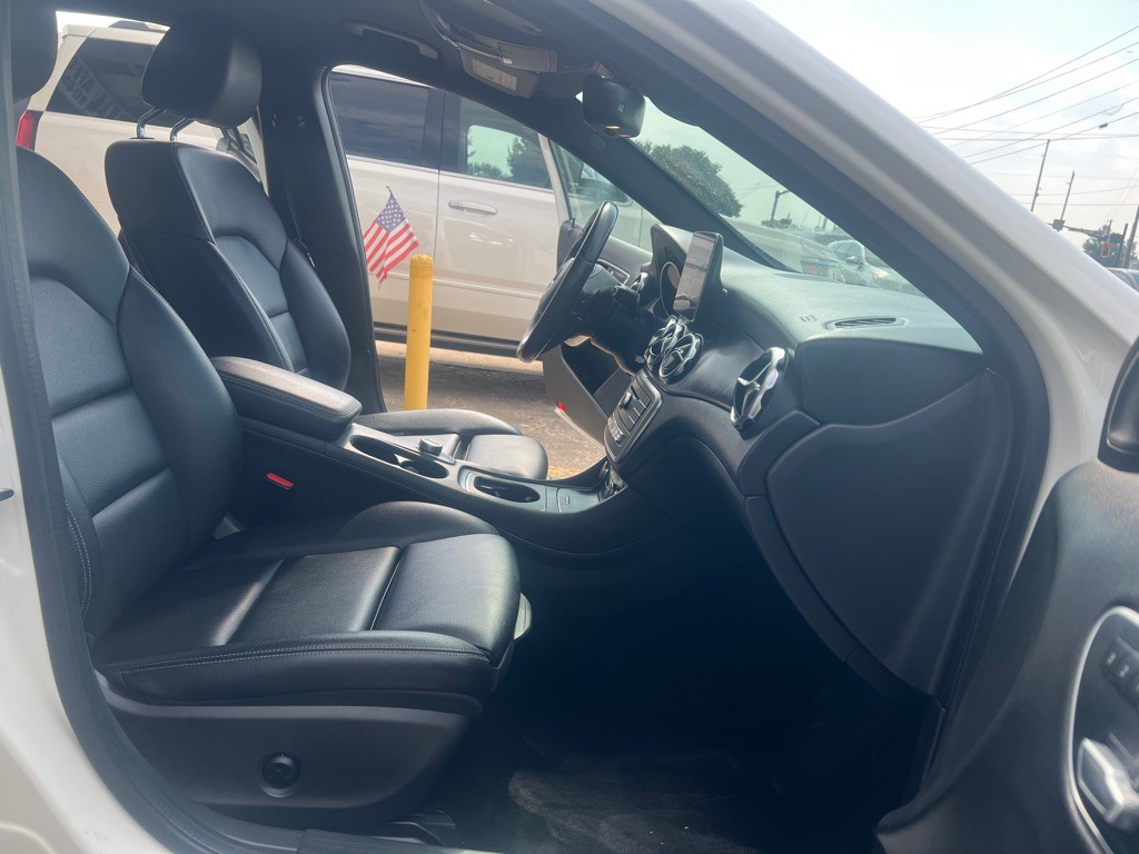 2019 Mercedes-Benz GLA-Class Image 15