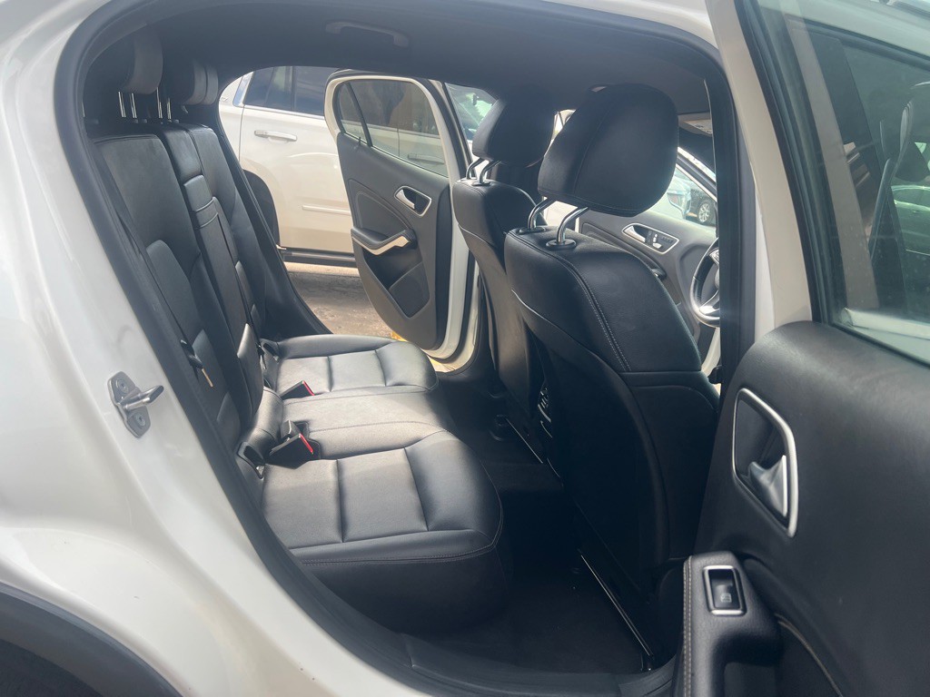 2019 Mercedes-Benz GLA-Class Image 16