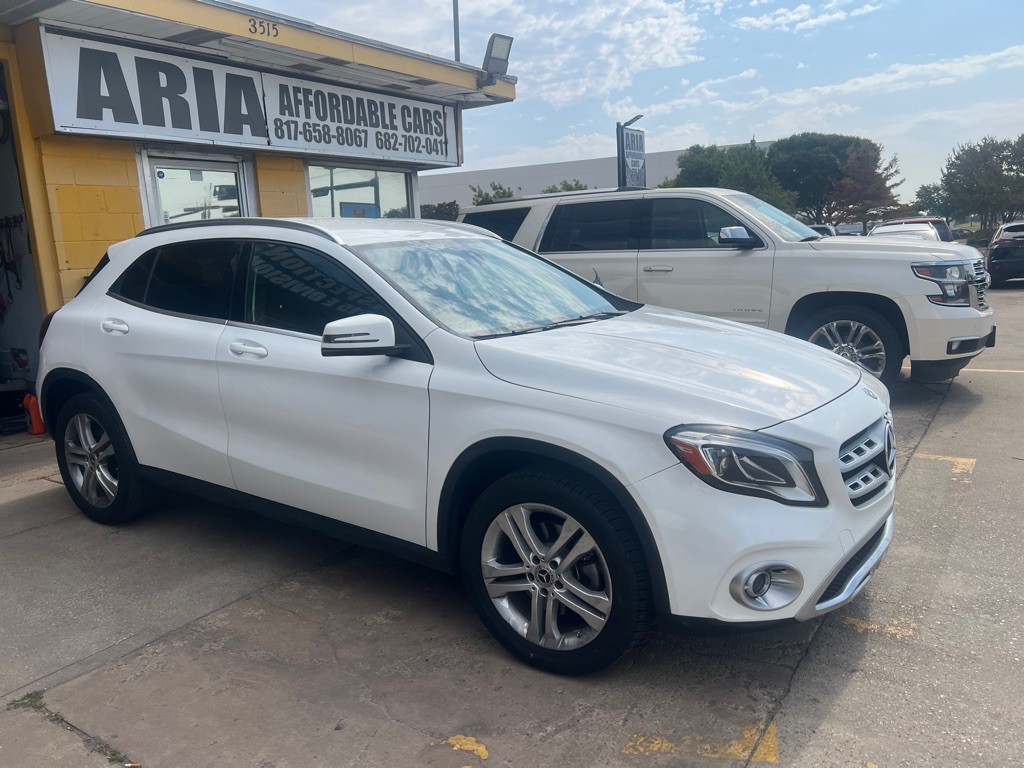 2019 Mercedes-Benz GLA-Class Image 2
