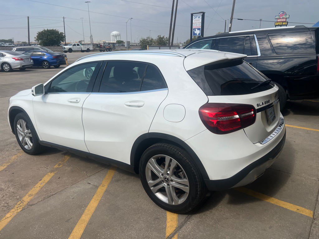 2019 Mercedes-Benz GLA-Class Image 5