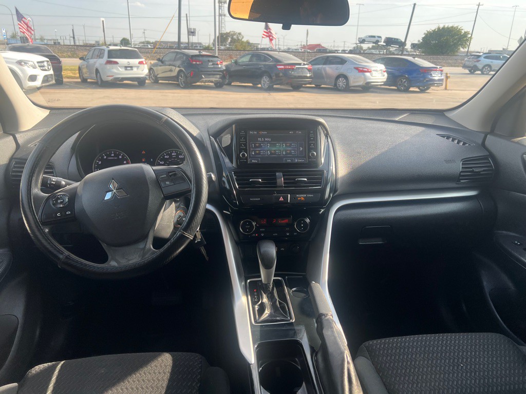 2022 Mitsubishi Eclipse Image 18