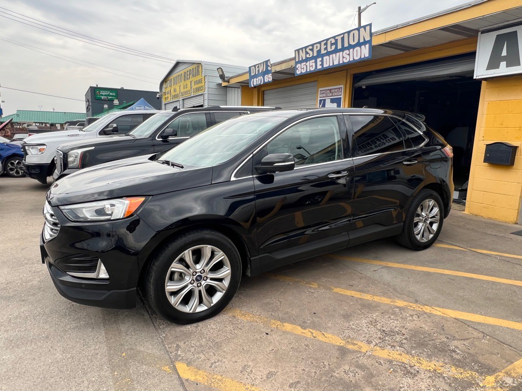 2020 Ford Edge Image 3