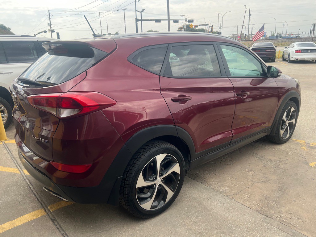 2016 Hyundai Tucson Image 6