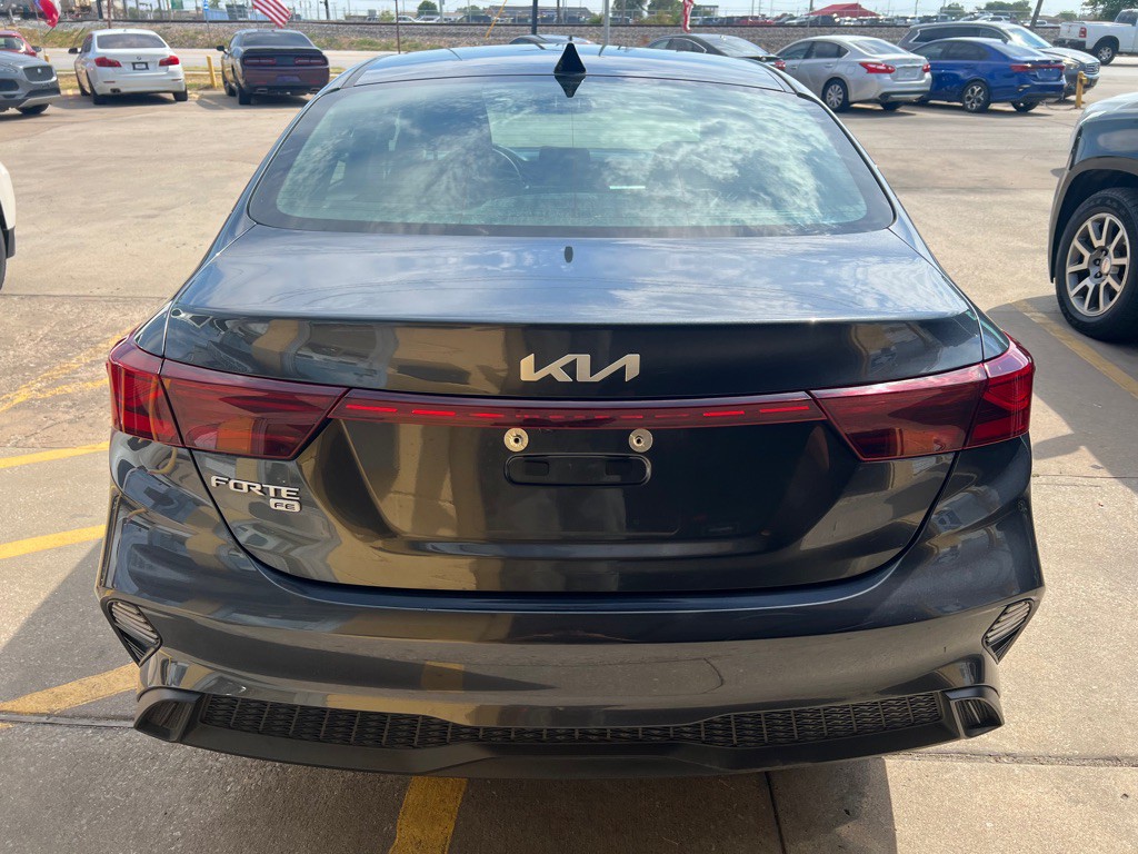 2024 Kia Forte Image 5