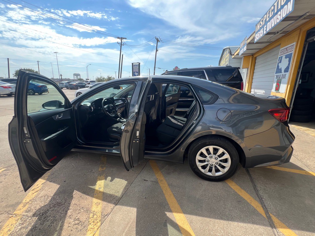 2024 Kia Forte Image 10