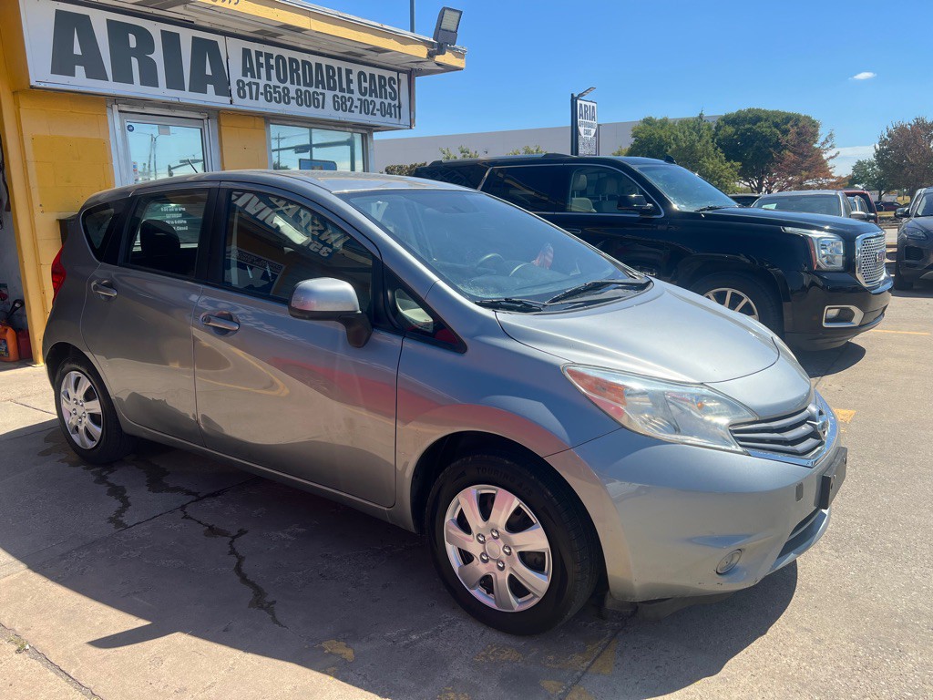 2014 Nissan Versa Image 1