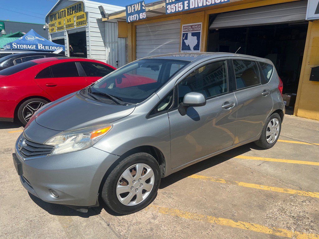 2014 Nissan Versa Image 3