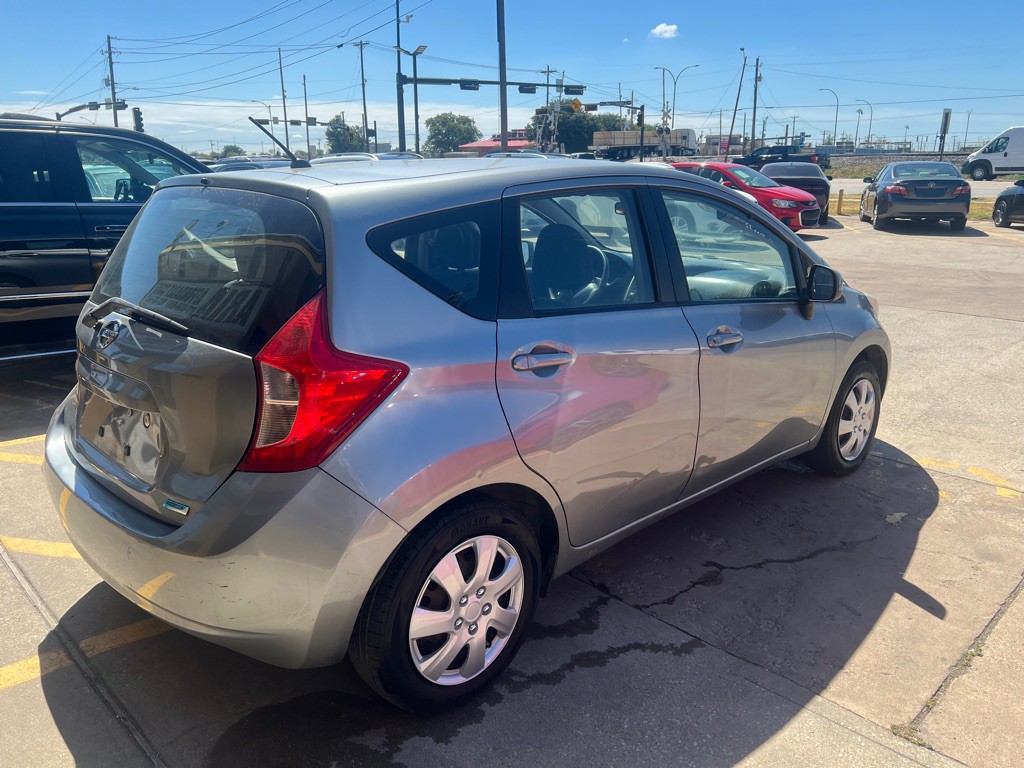 2014 Nissan Versa Image 6