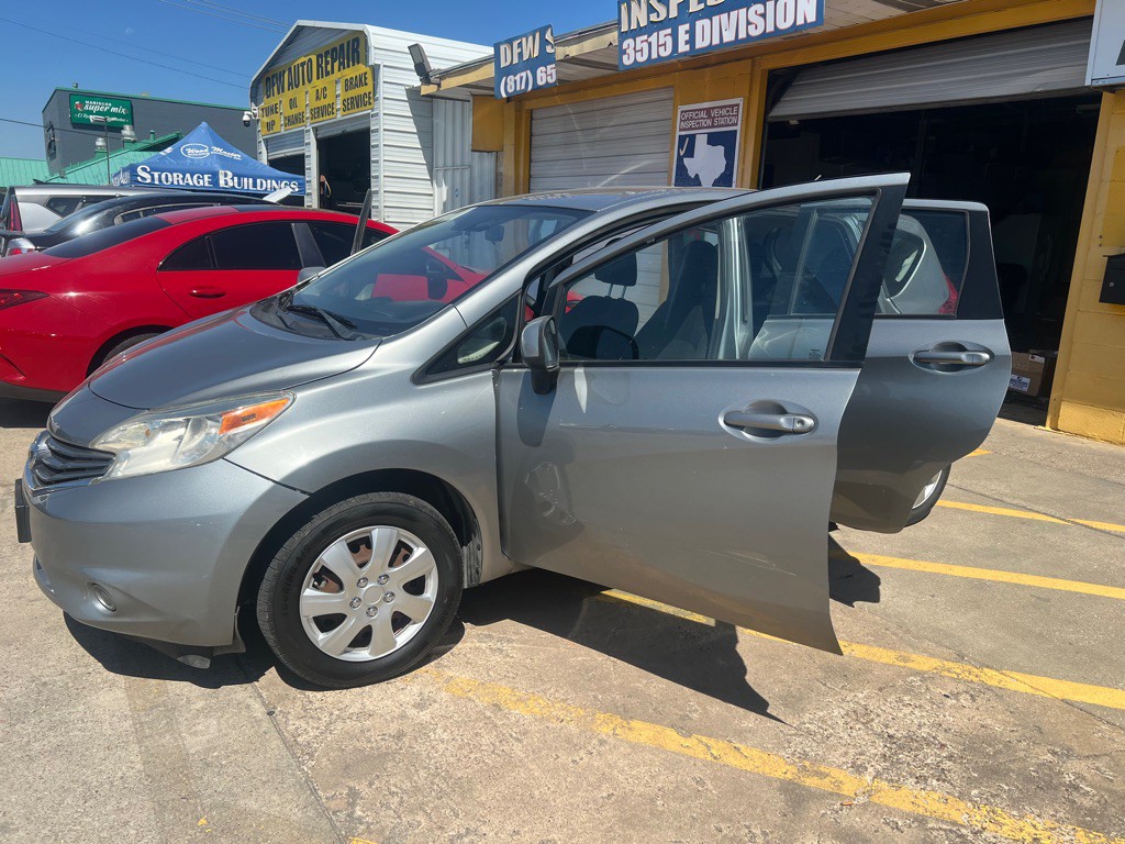 2014 Nissan Versa Image 9