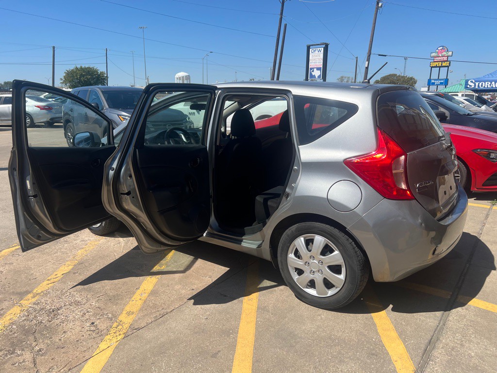 2014 Nissan Versa Image 10