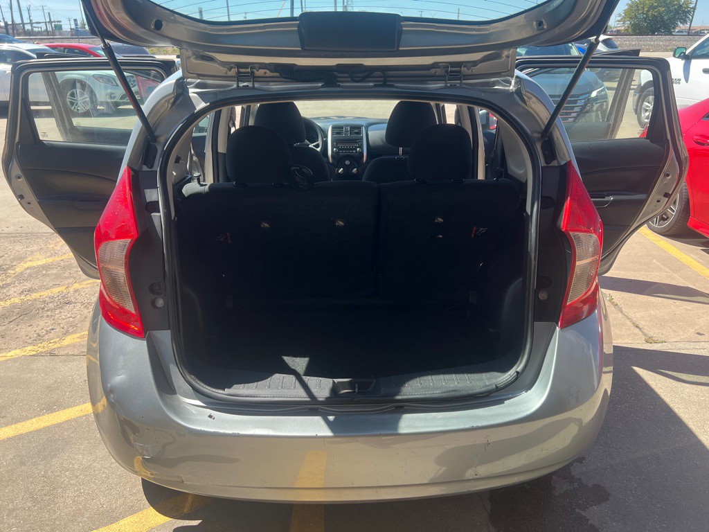 2014 Nissan Versa Image 11