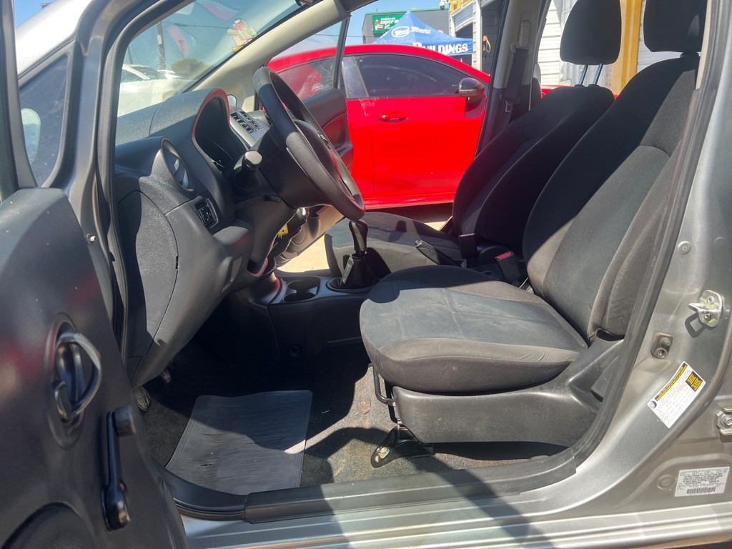 2014 Nissan Versa Image 13