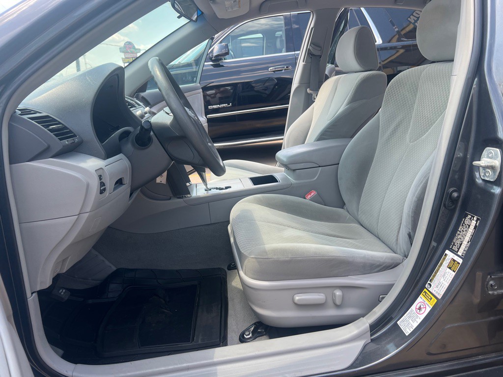2009 Toyota Camry Image 12