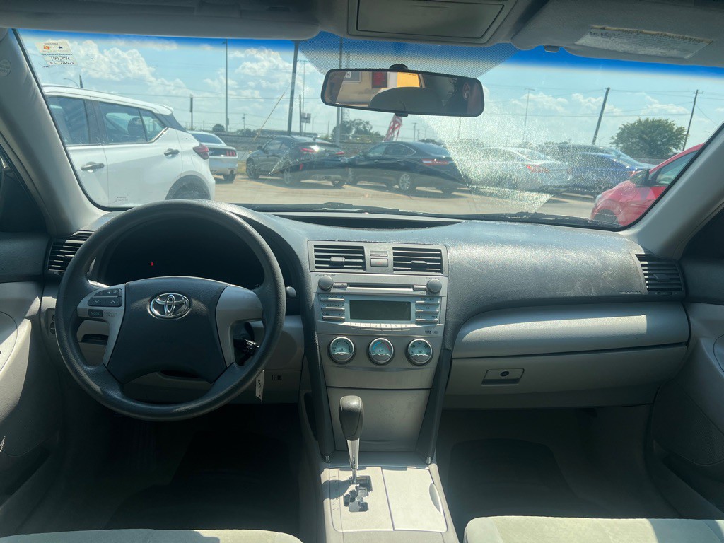 2009 Toyota Camry Image 18