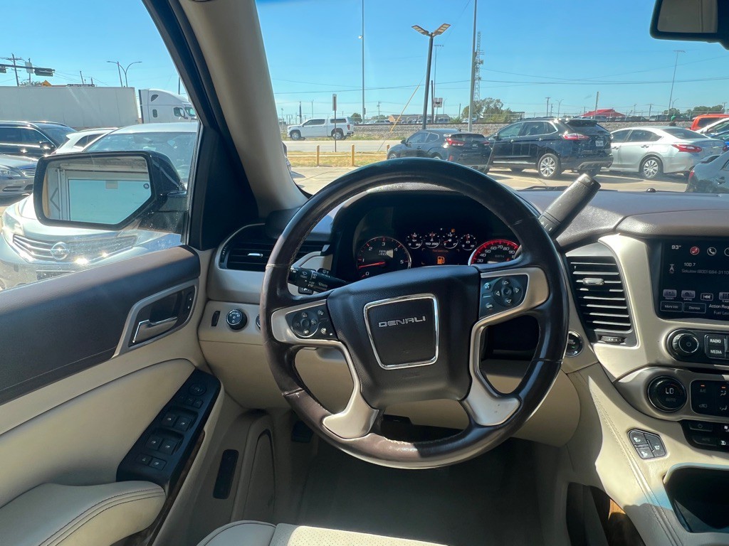 2016 GMC Yukon Image 17