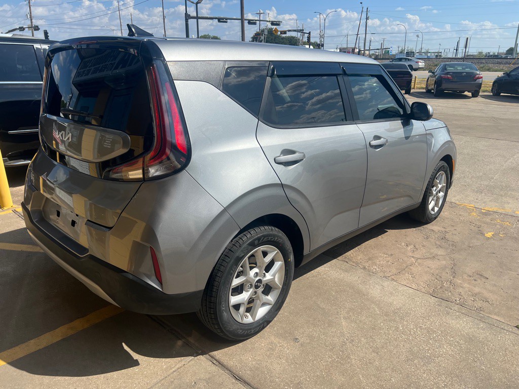 2023 Kia Soul Image 6