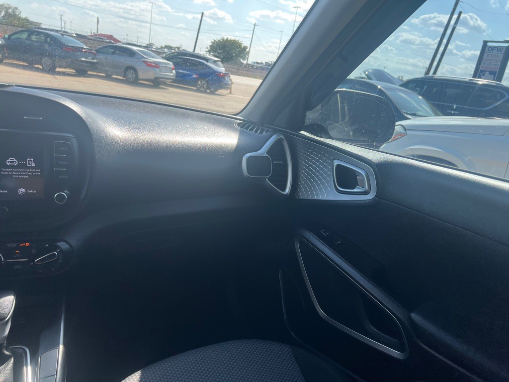 2023 Kia Soul Image 18