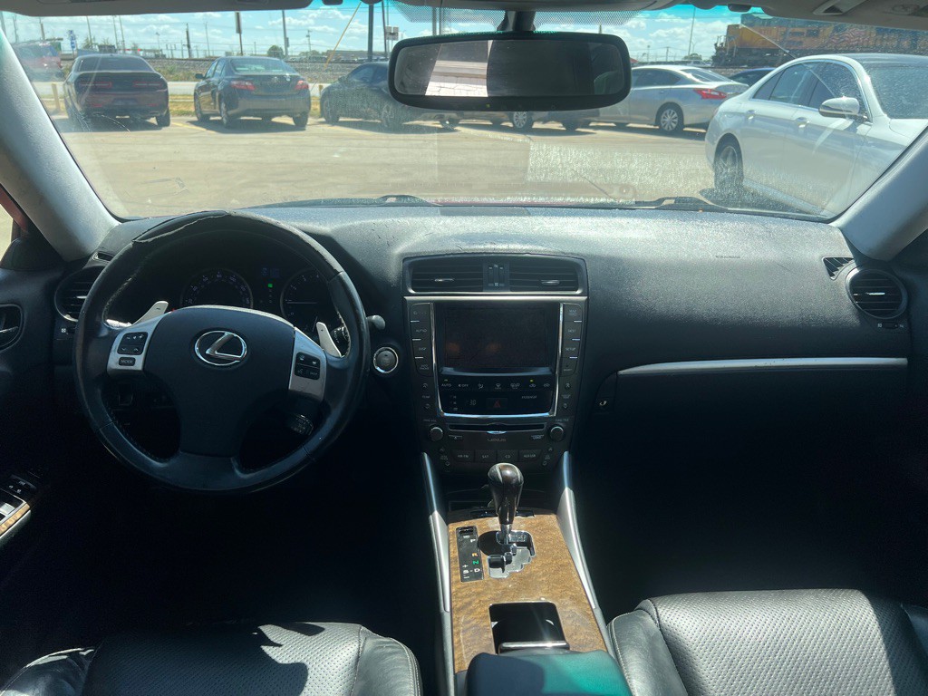 2011 Lexus IS Image 19