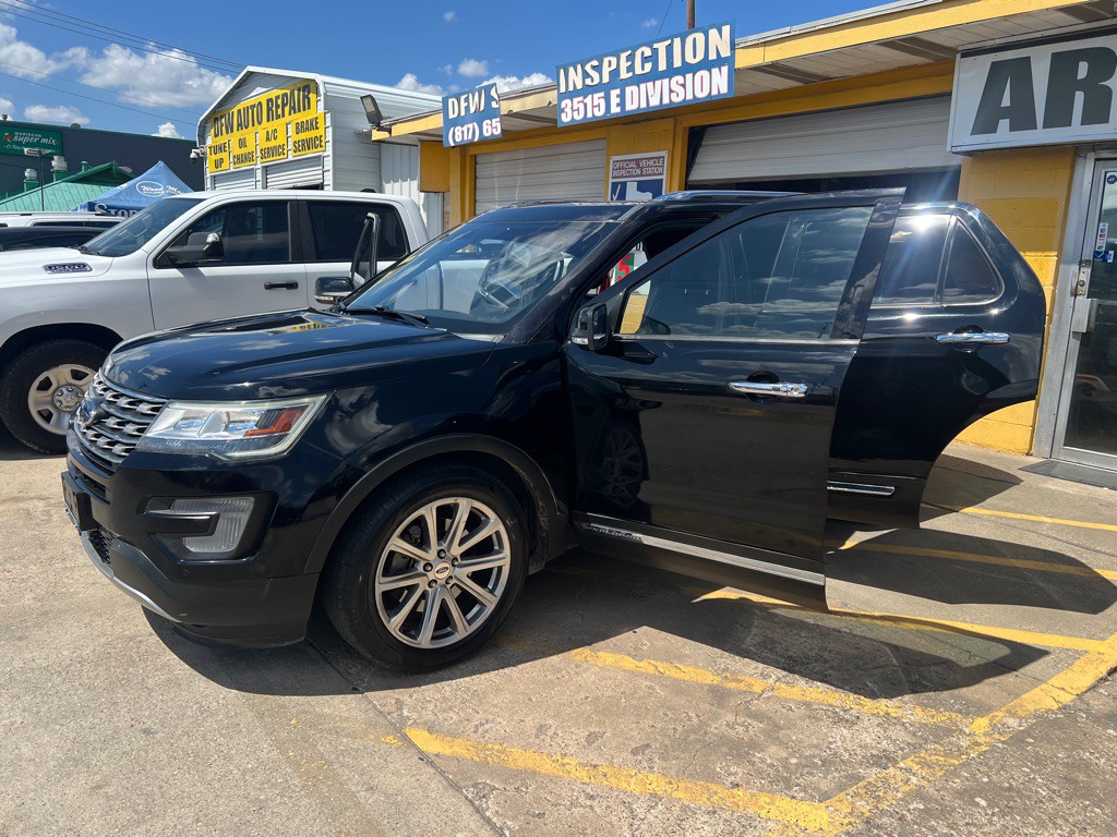 2017 Ford Explorer Image 9