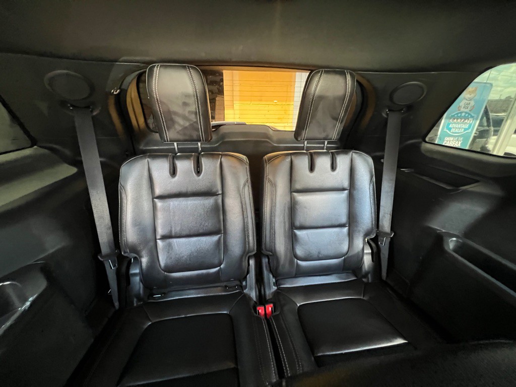 2017 Ford Explorer Image 17