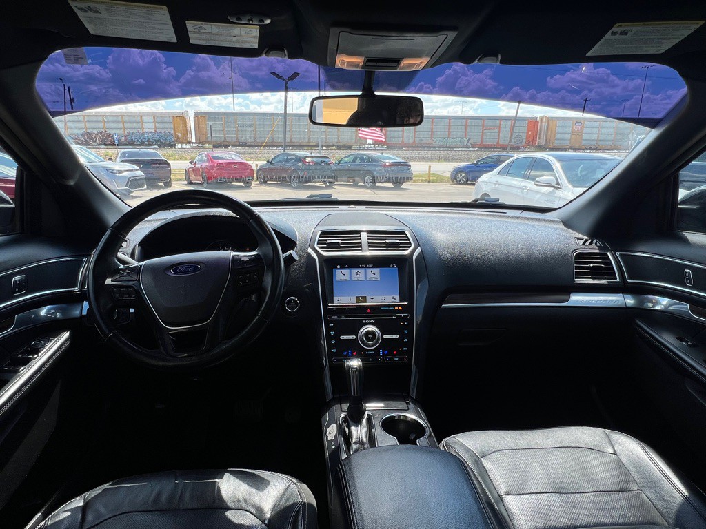 2017 Ford Explorer Image 20