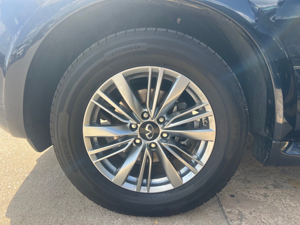 2021 INFINITI QX80 Image 24